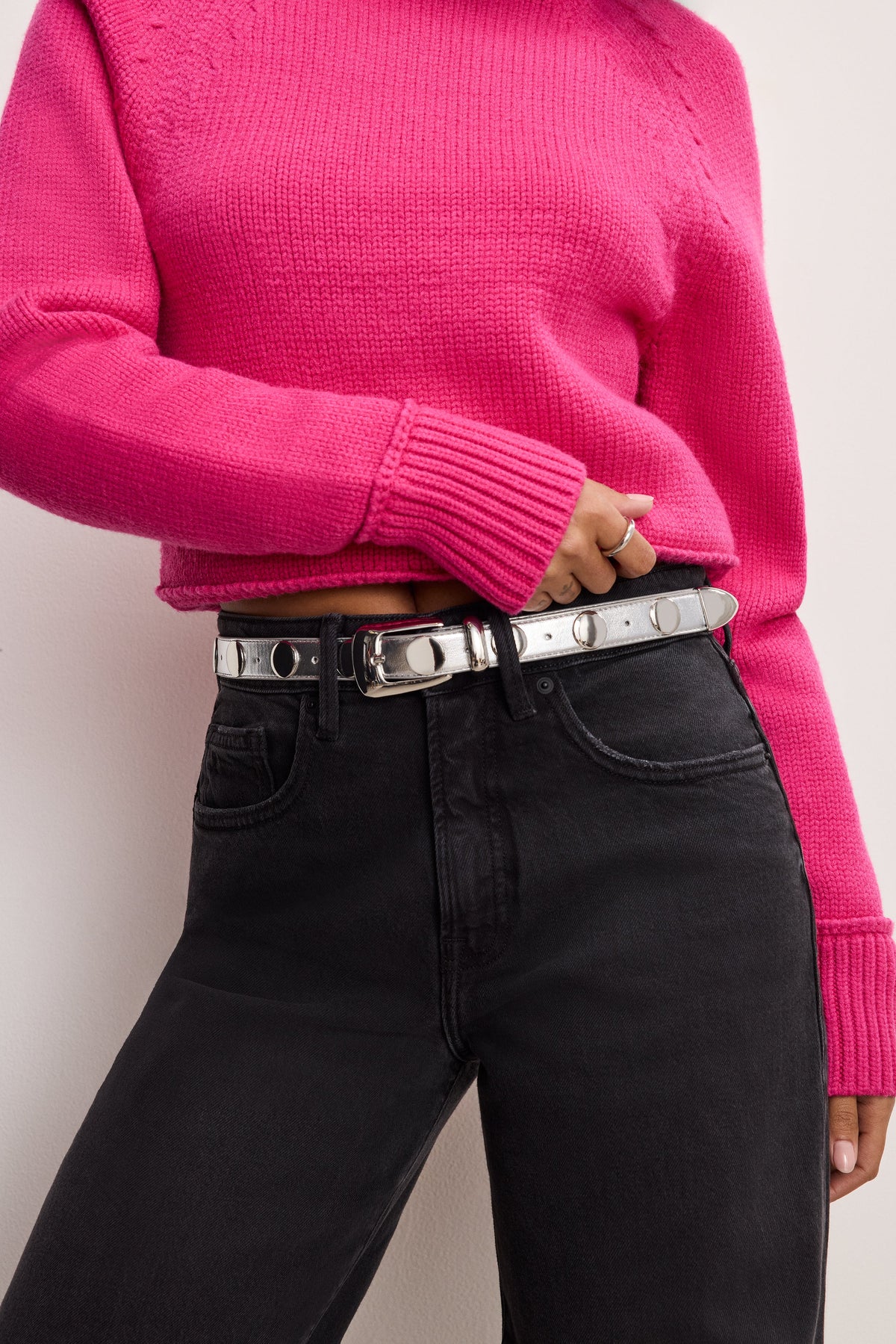 Classic Studded Silver Belt in Chrome004