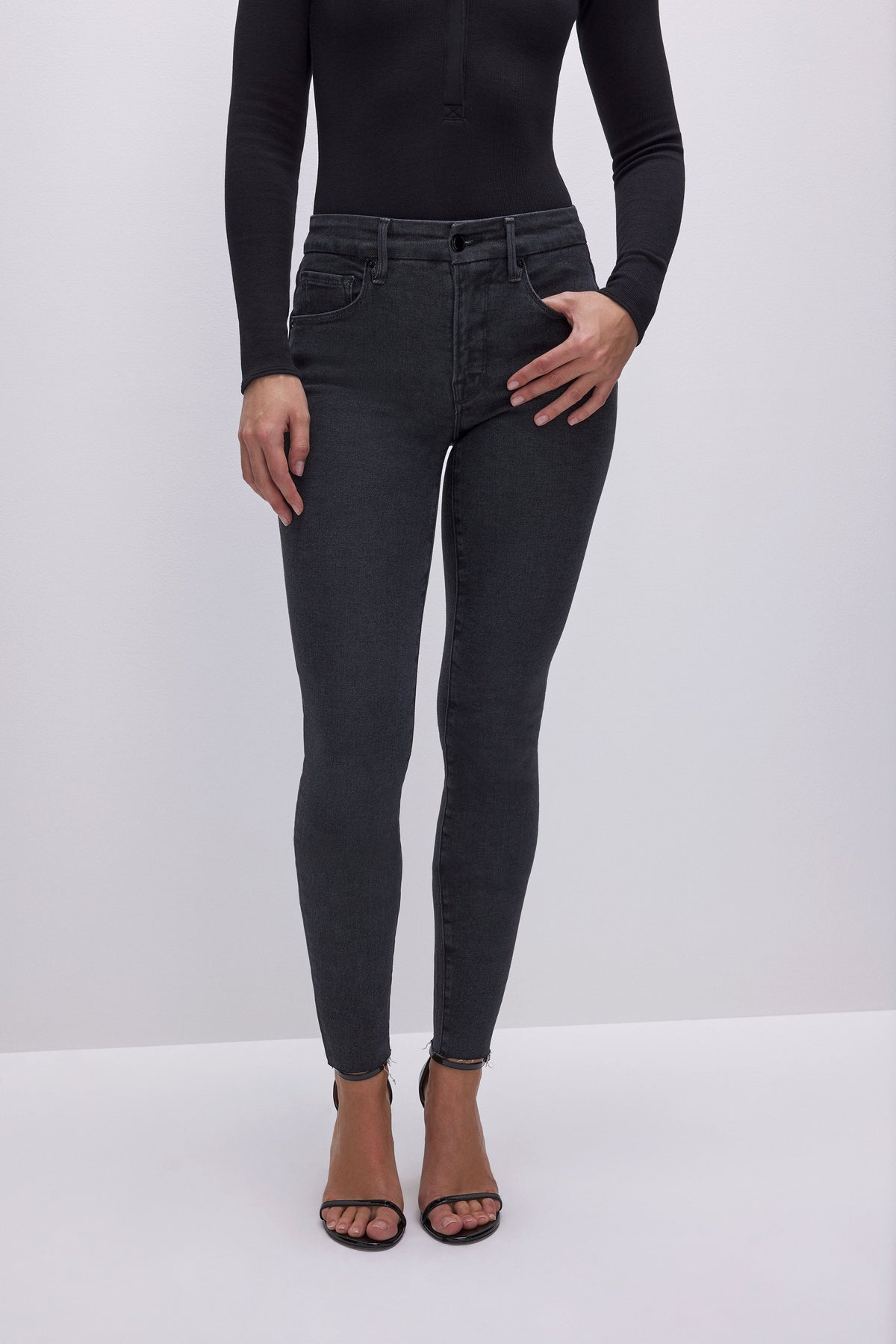 Good Legs Skinny Jeans in Black184