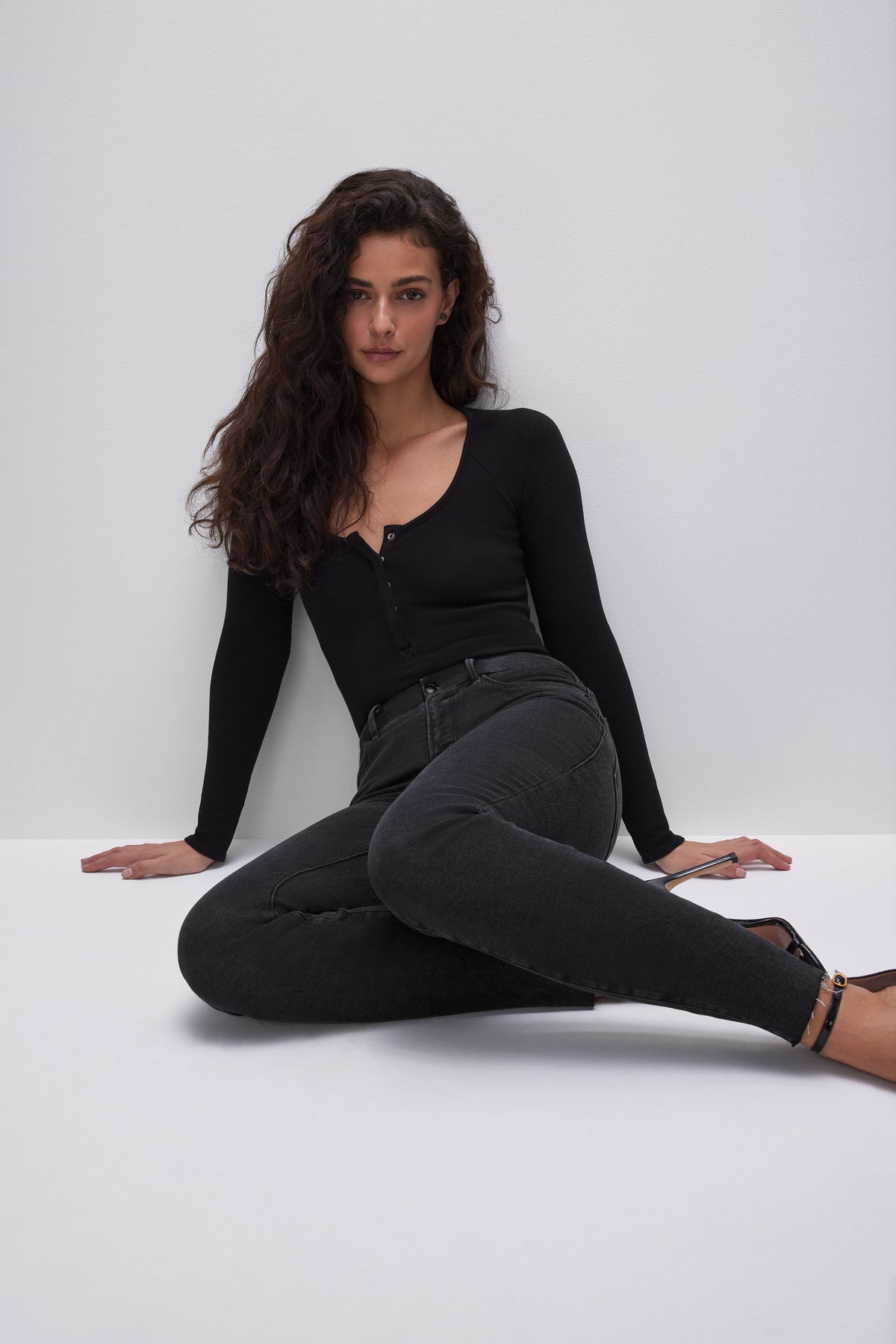 Good Legs Skinny Jeans in Black184