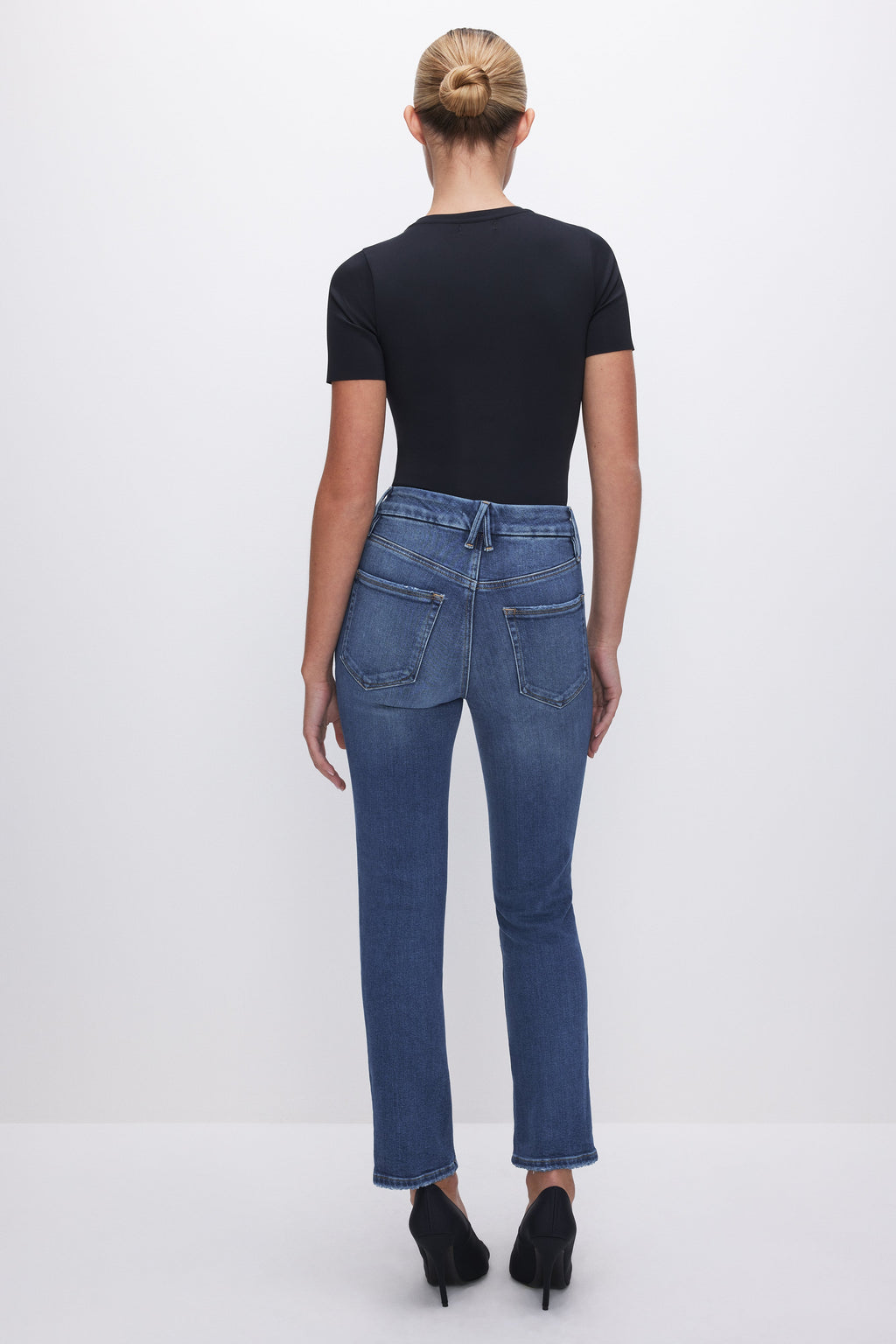 Good Straight Compression Jeans in Indigo271