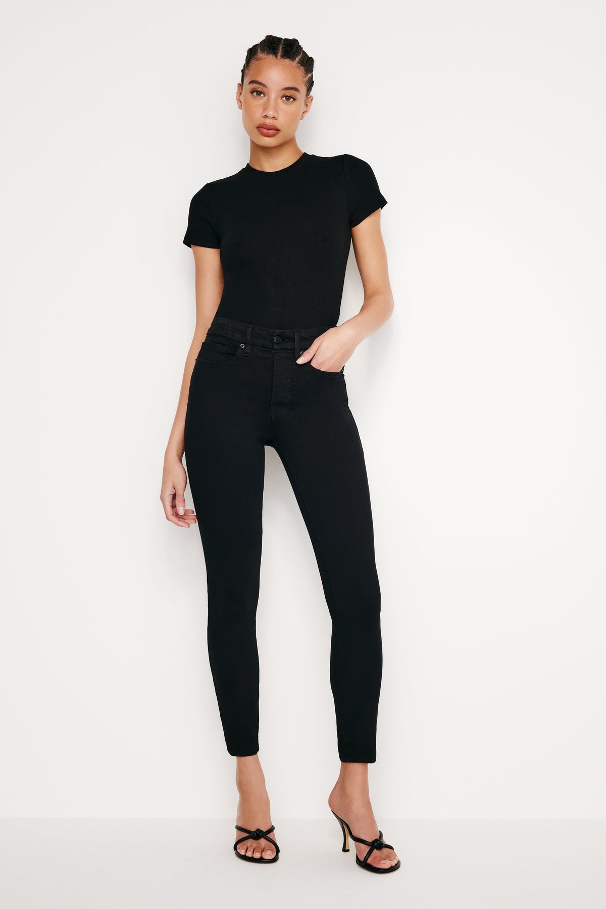 Never Fade Good Legs Skinny Cropped Jeans in Black