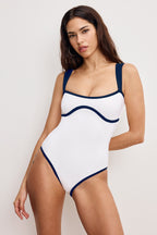 COMPRESSION SWEET HEART ONE PIECE | WHITE001