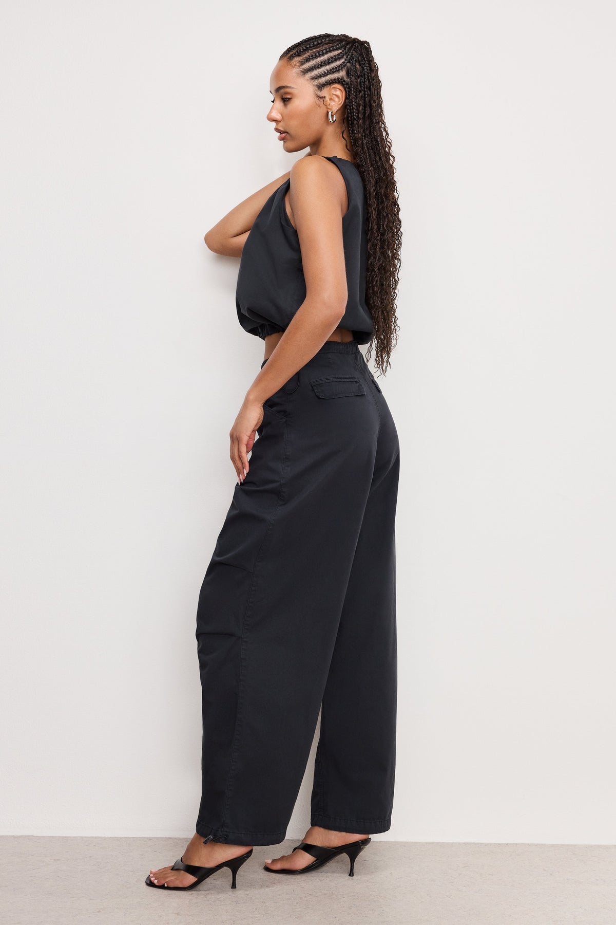 The Twill Parachute Pants in Black001