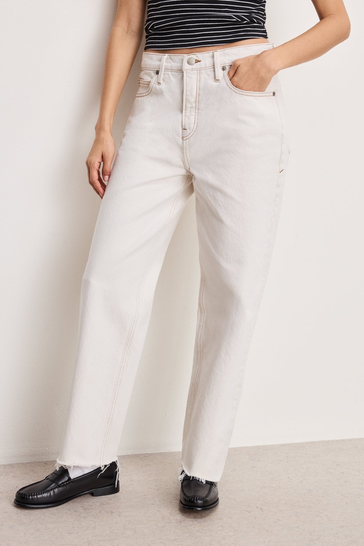 The Good Relaxed Straight Jeans in Pearl001