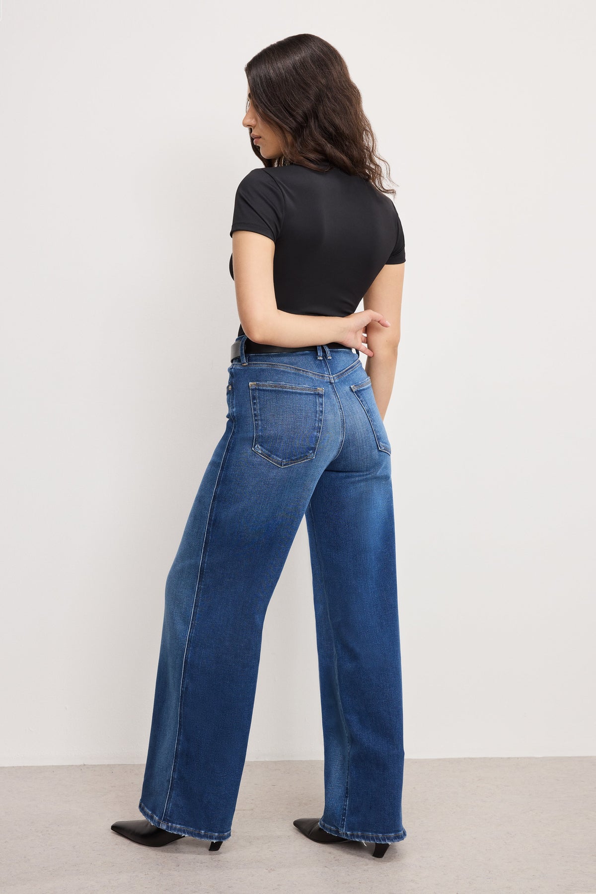 Soft Tech Good Petite Skate Wide Jeans in Indigo891