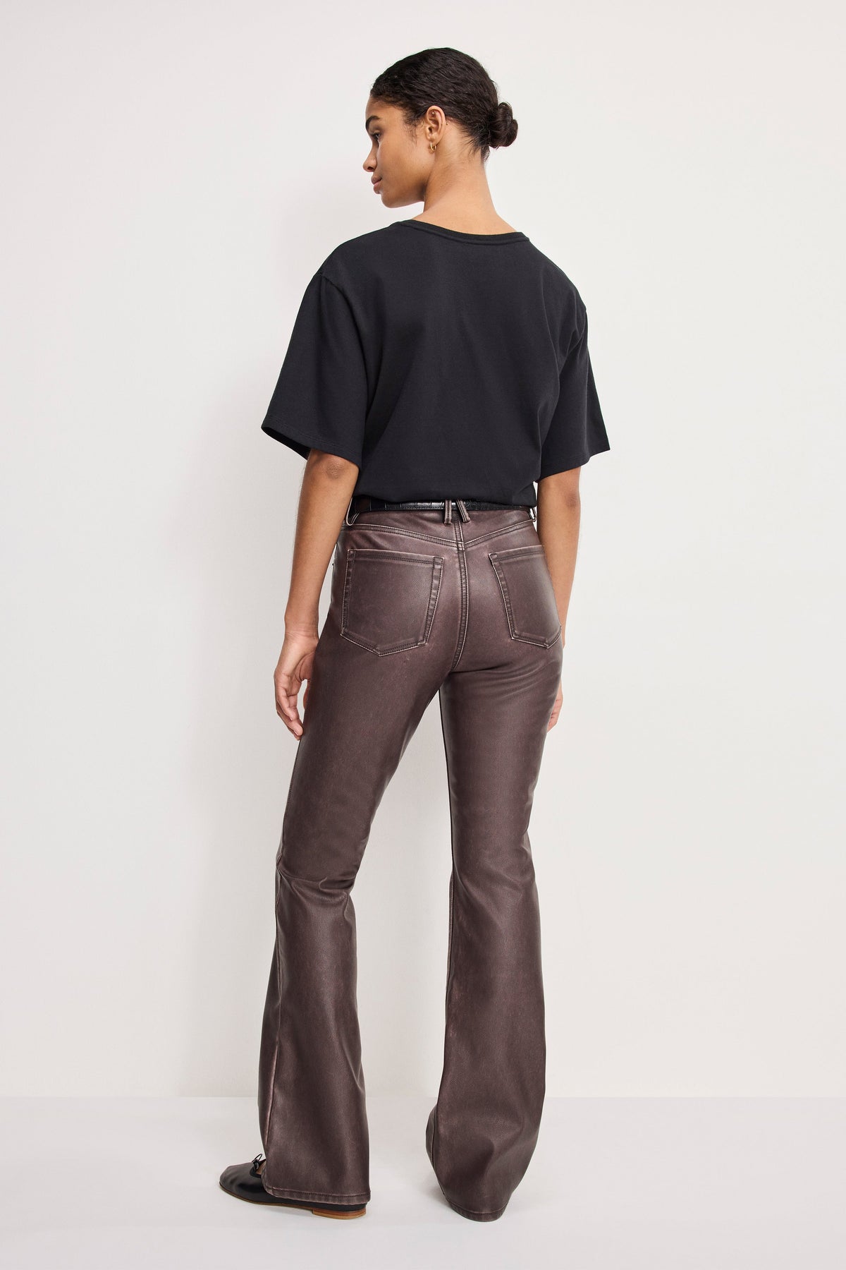 Good Classic Bootcut Faux Leather Pants in Vamp001