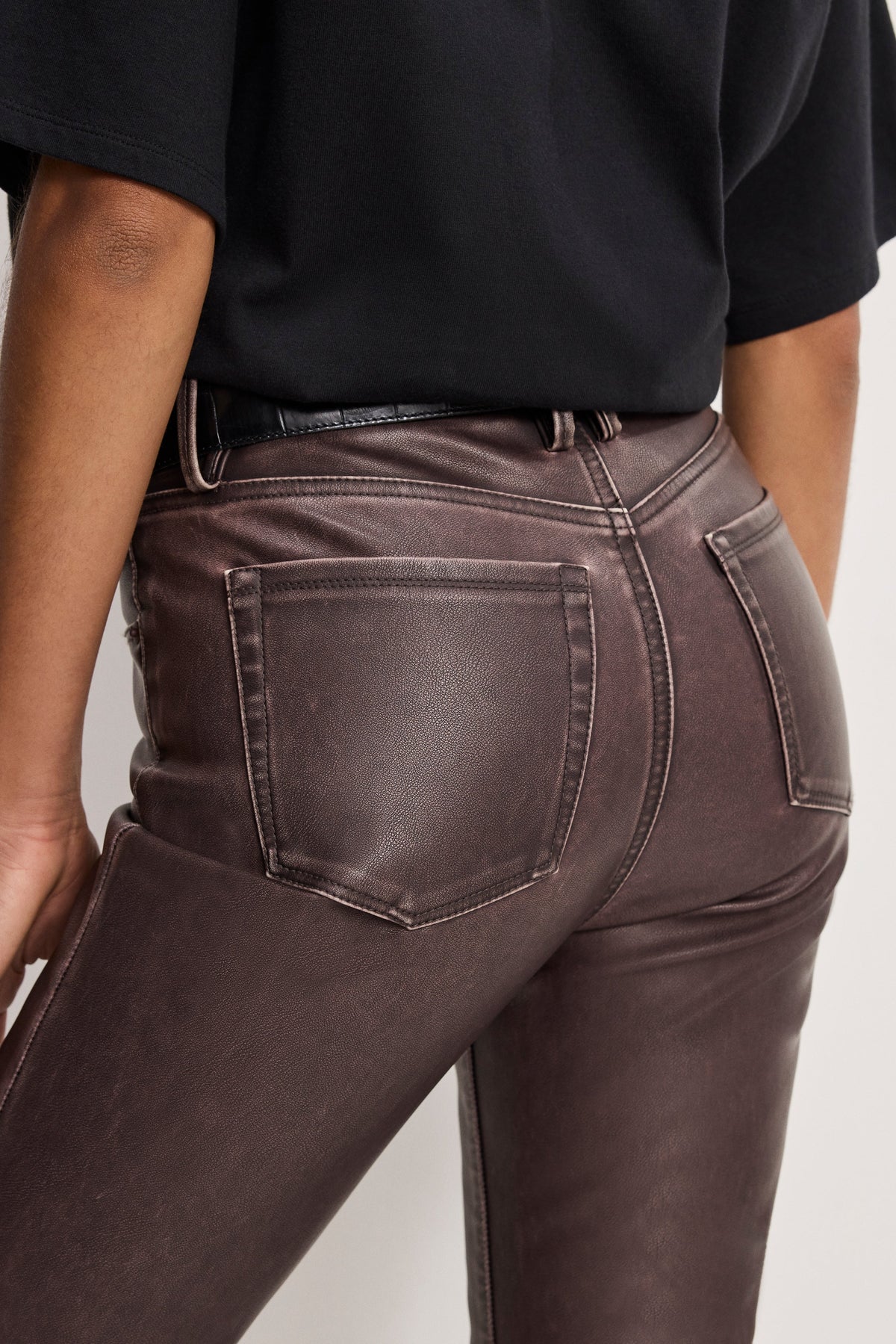 Good Classic Bootcut Faux Leather Pants in Vamp001