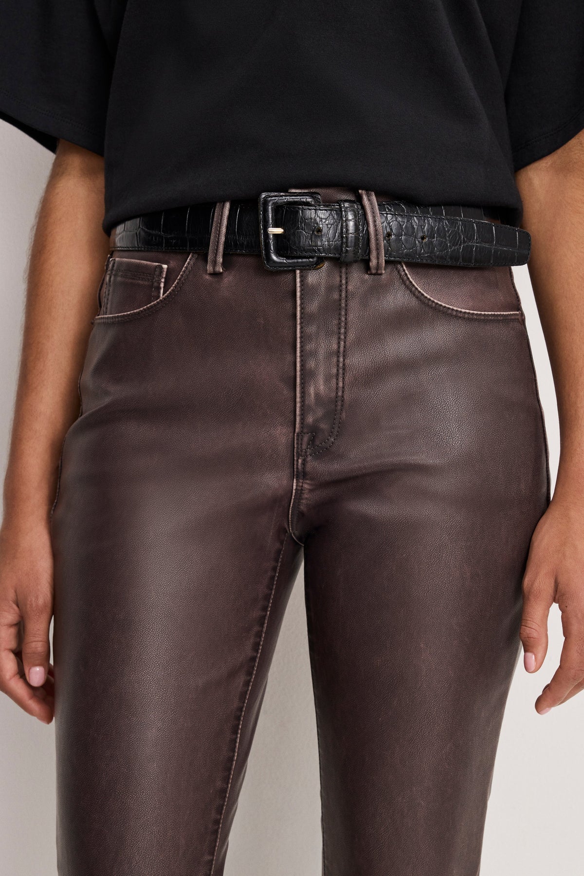Good Classic Bootcut Faux Leather Pants in Vamp001