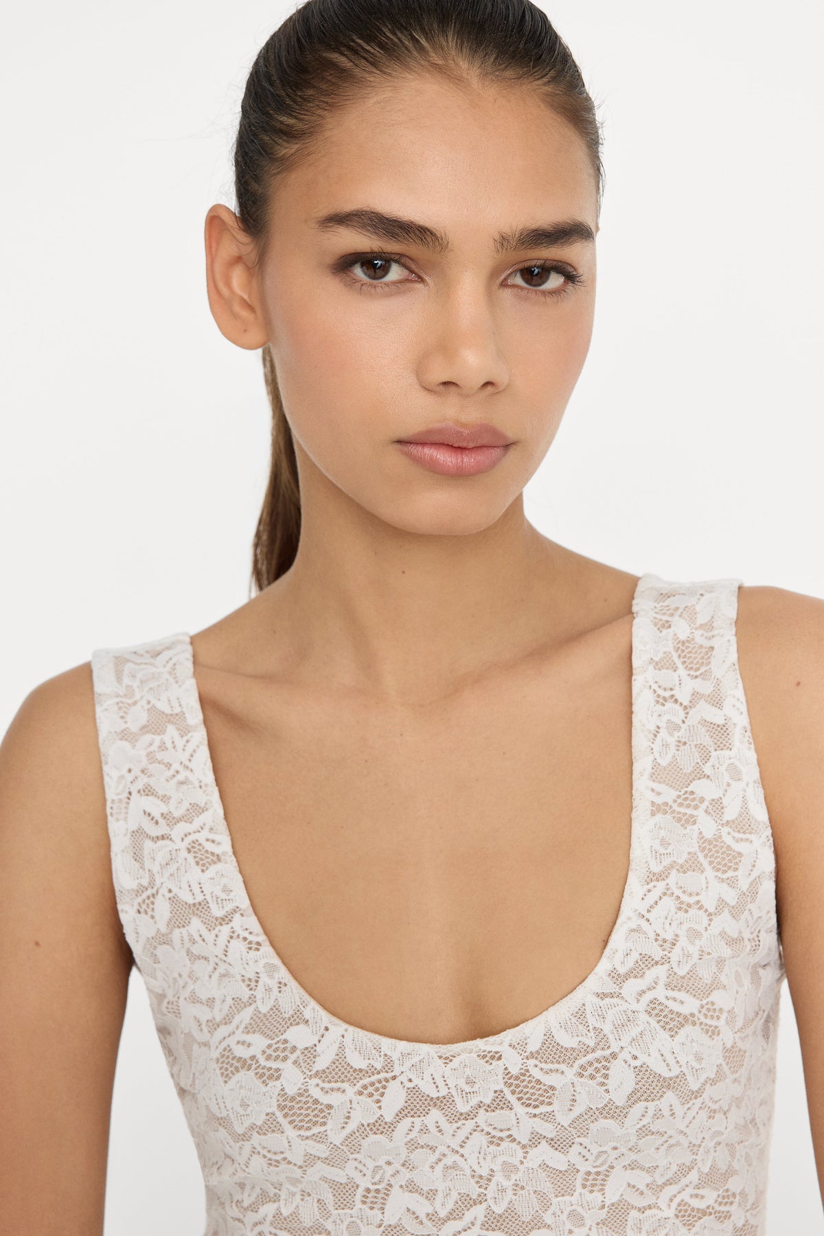 Stretch Lace Scoop Tank Bodysuit in Chalk
