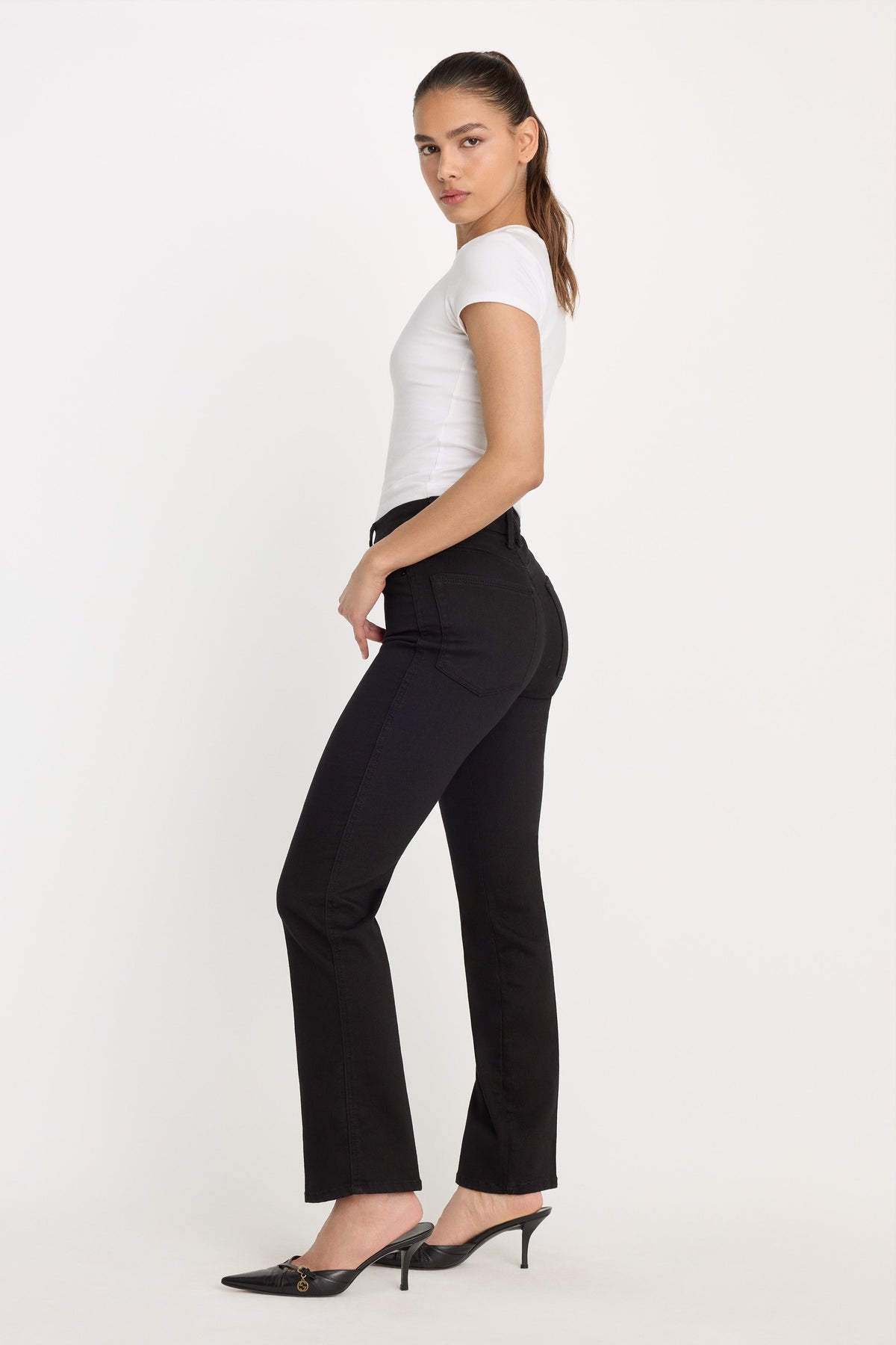 Never Fade Good Curve Straight Jeans in Black001