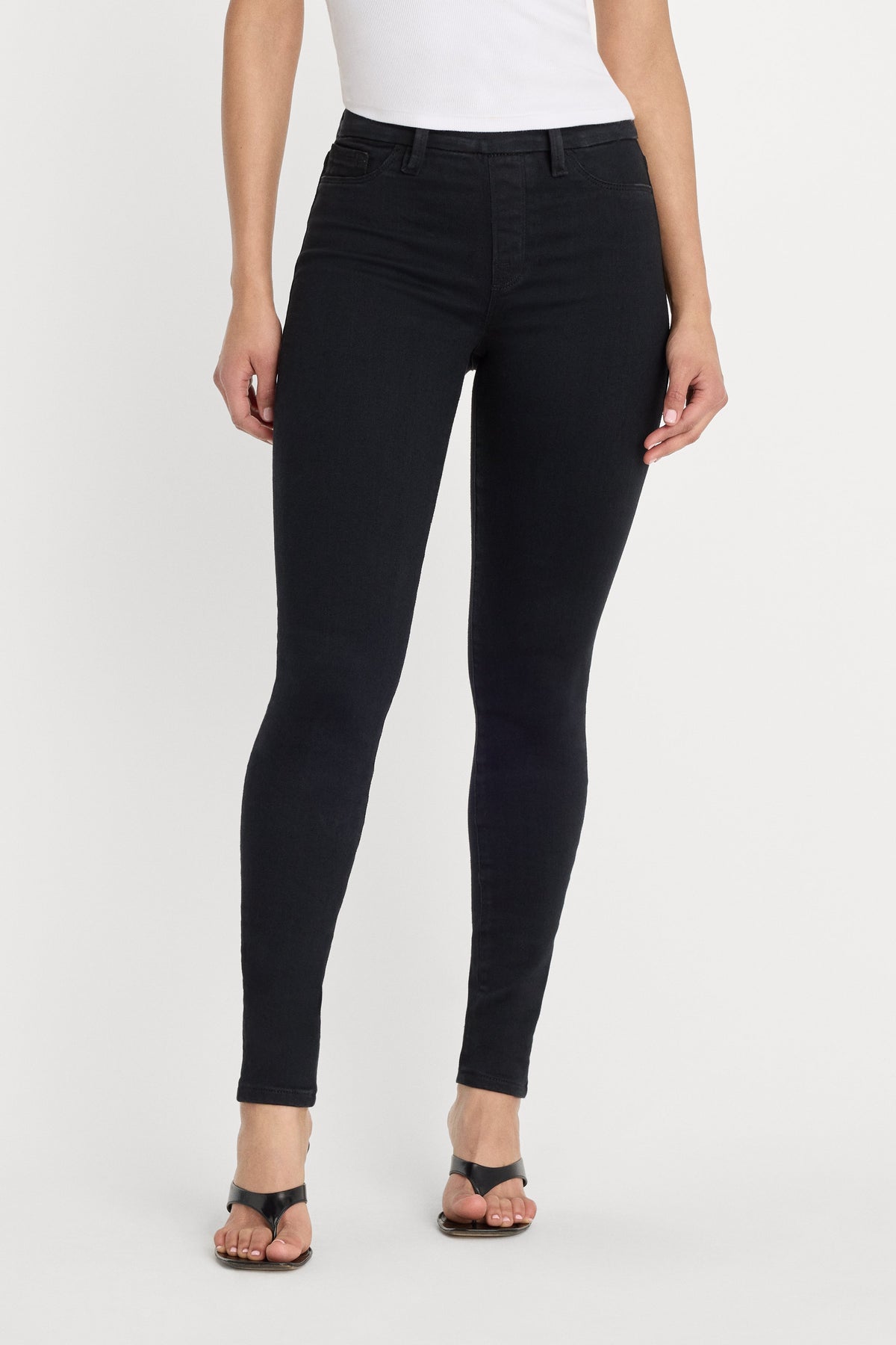 Power Stretch Pull-On Skinny Jeans in Black001
