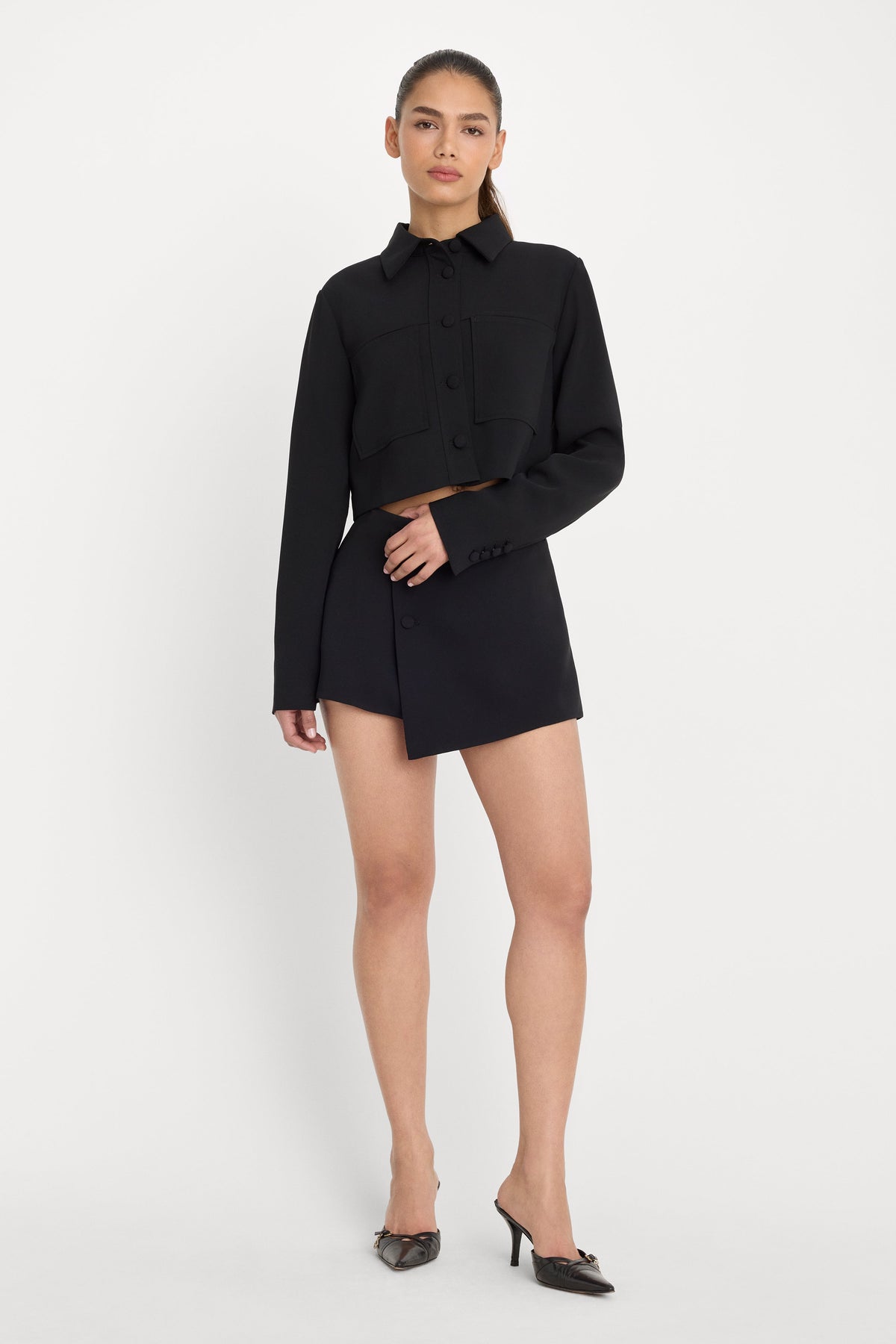 Luxe Suiting Cropped Jacket in Black001