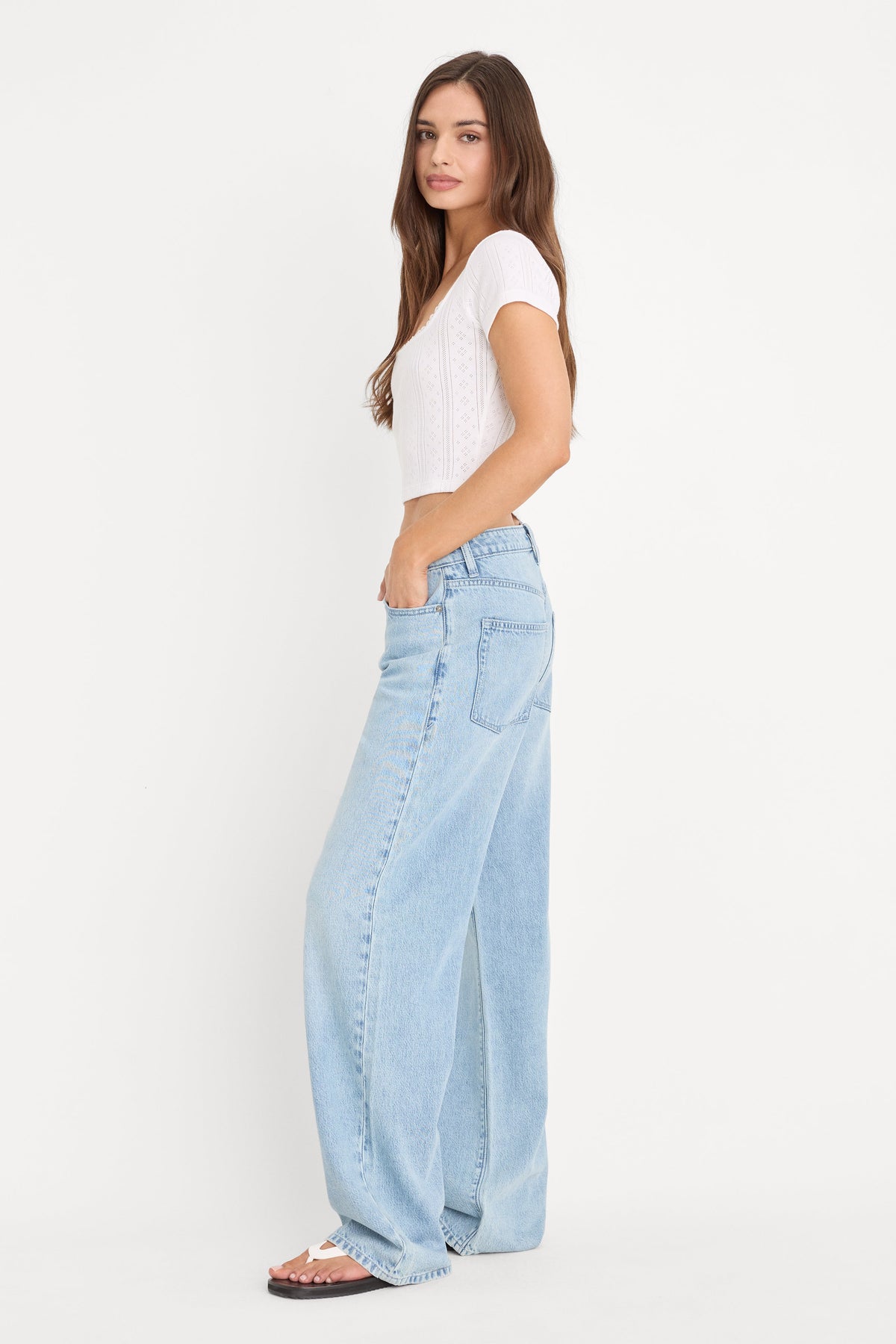Weightless Wide Leg Jeans in Indigo1250
