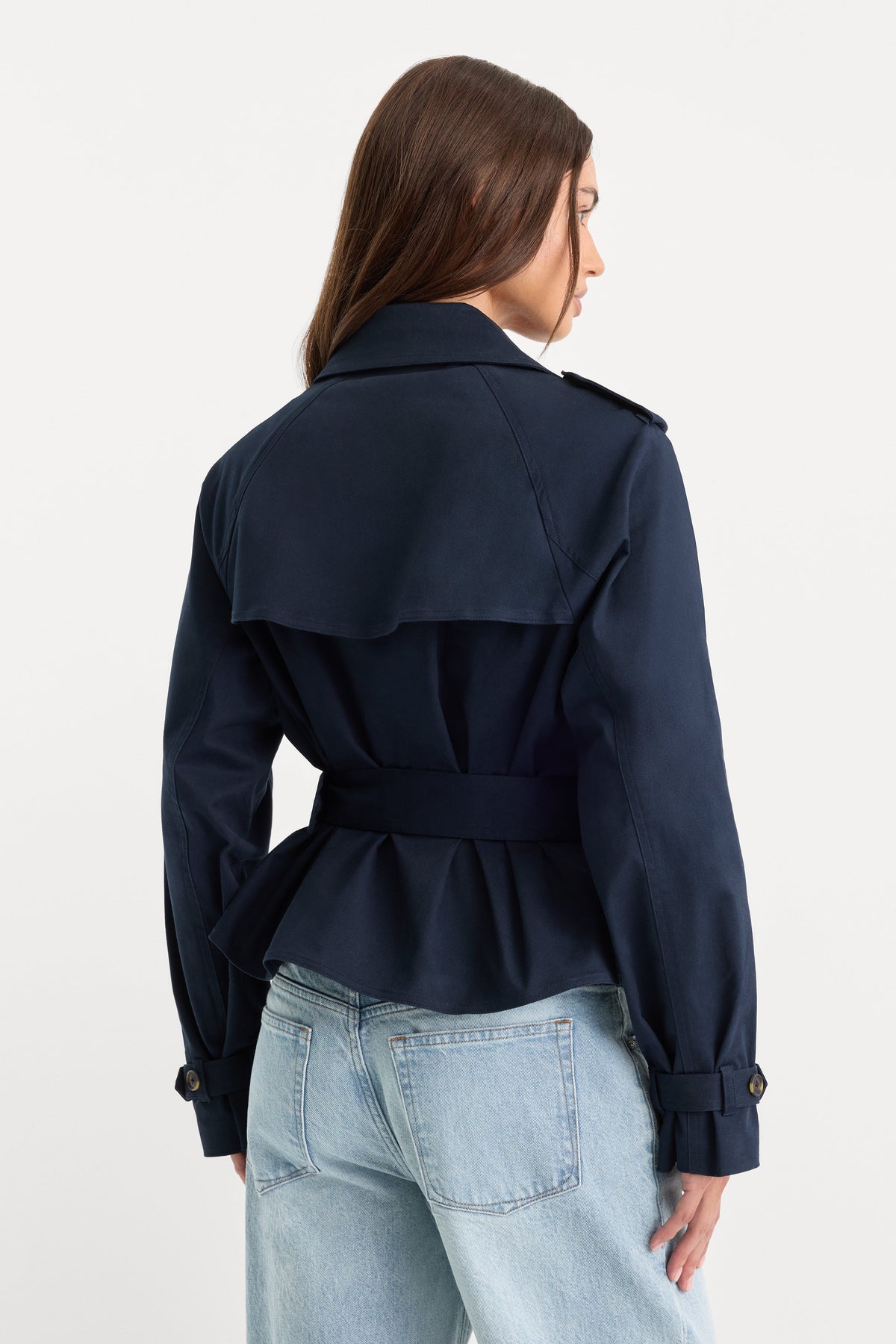 The Cropped Trench Jacket in New Navy002