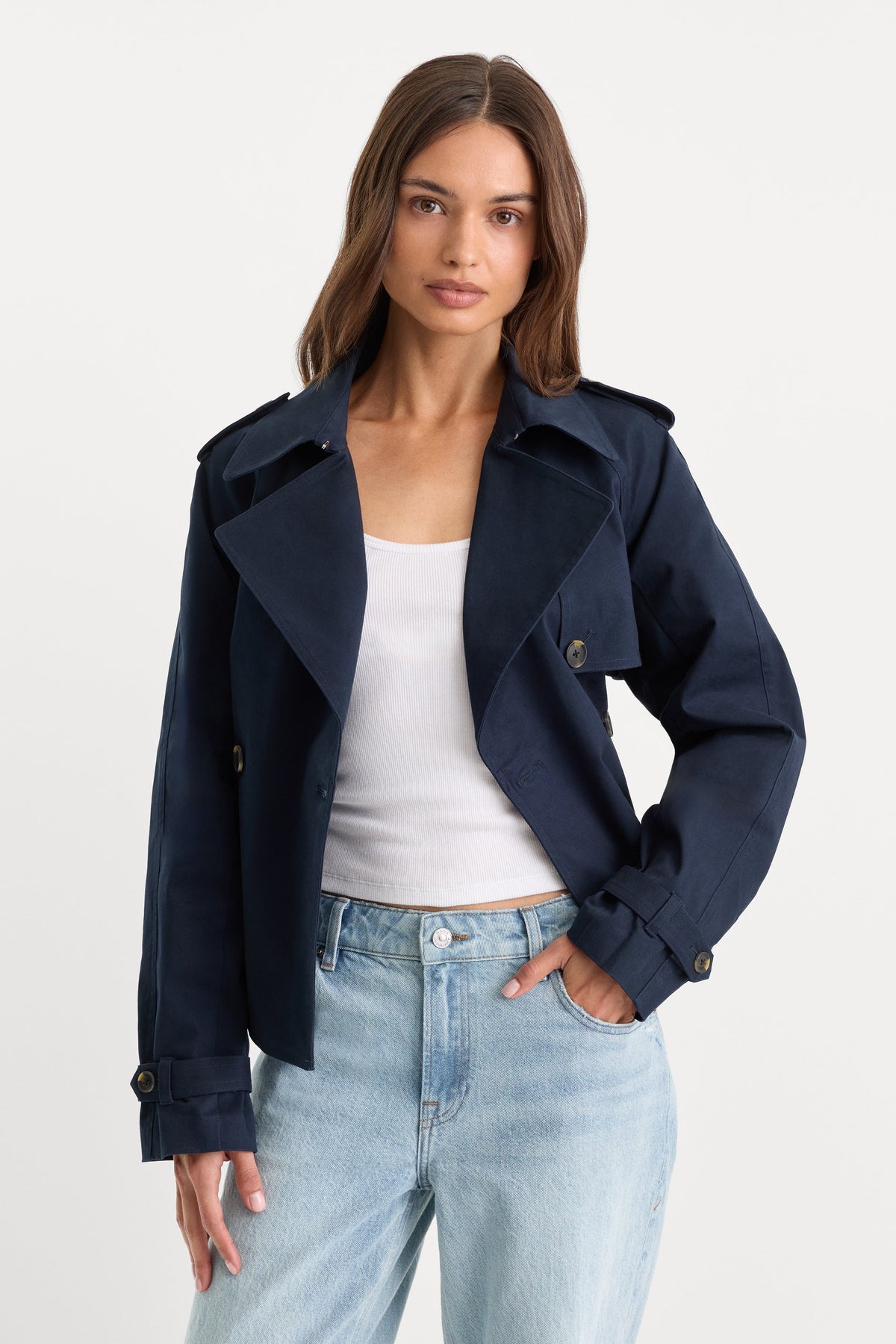 The Cropped Trench Jacket in New Navy002