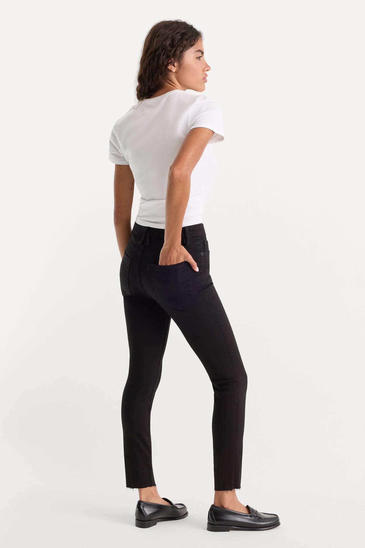 Never Fade Good Petite Skinny Jeans in Black001
