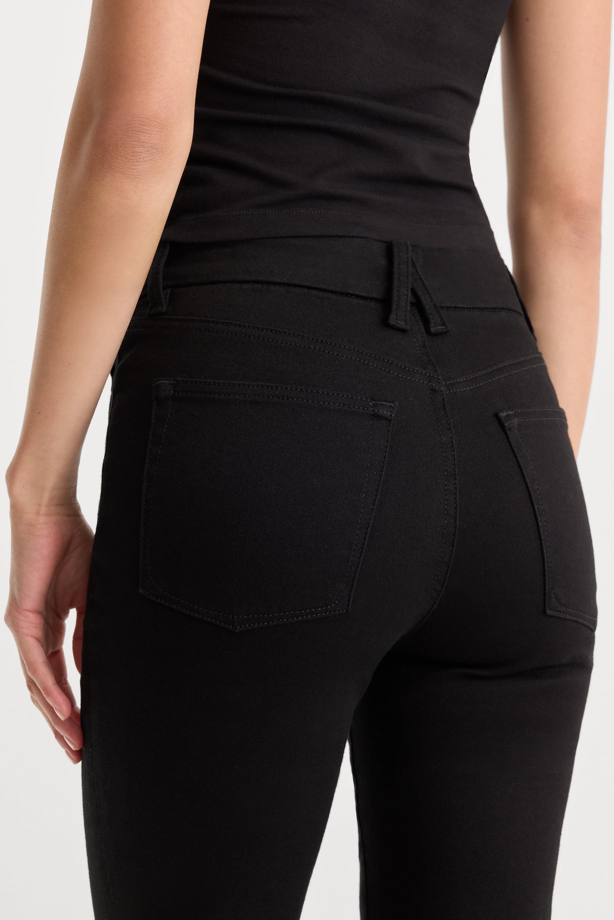 Always Fits Good Legs Straight Jeans in Black001