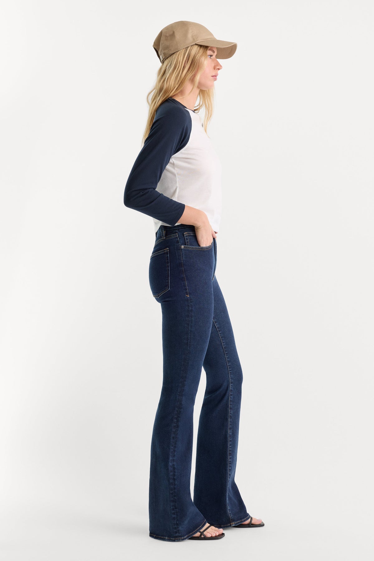 Always Fits Good Legs Flare Jeans in Indigo1317