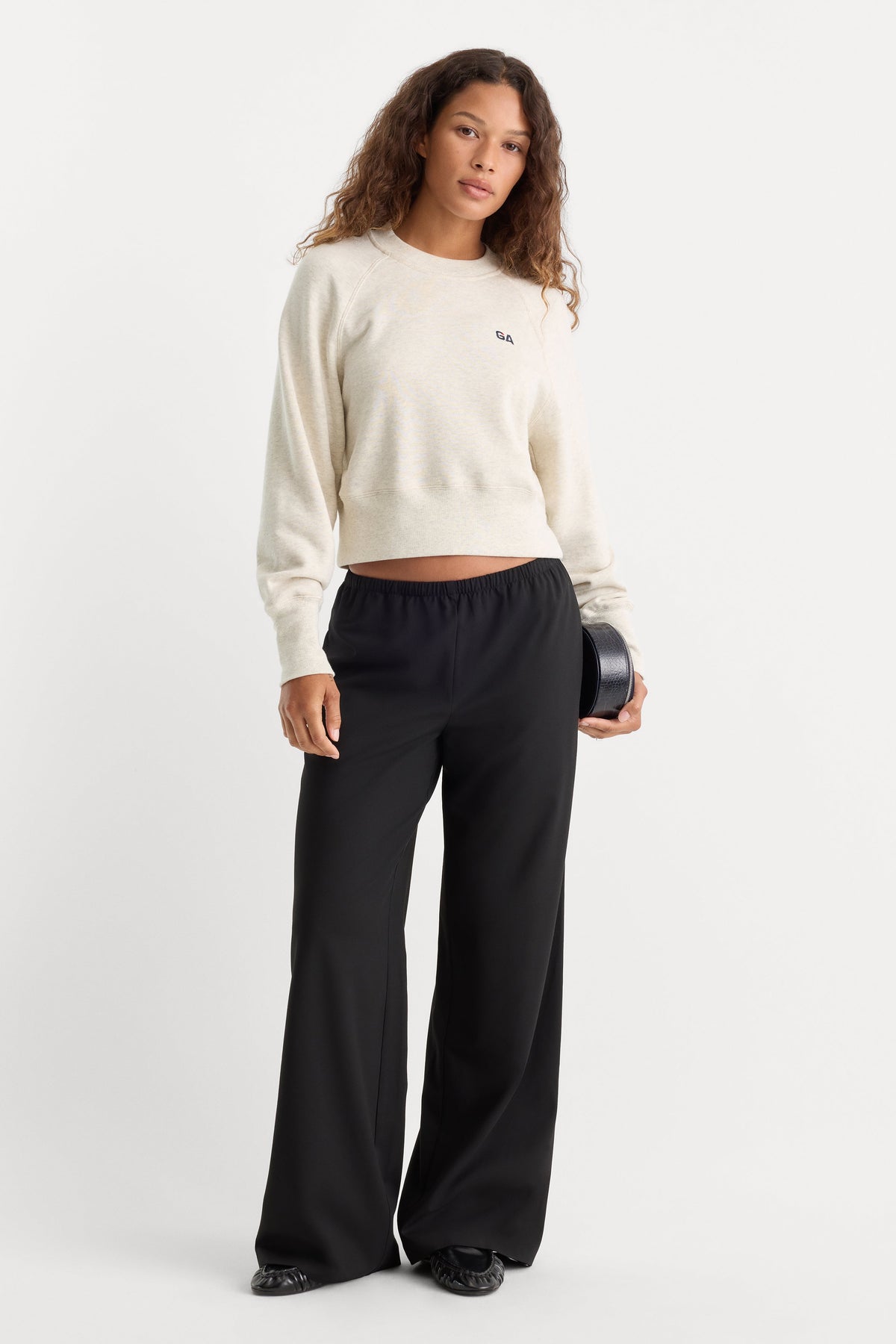 The French Terry Raglan Sweatshirt in Oatmeal Heather