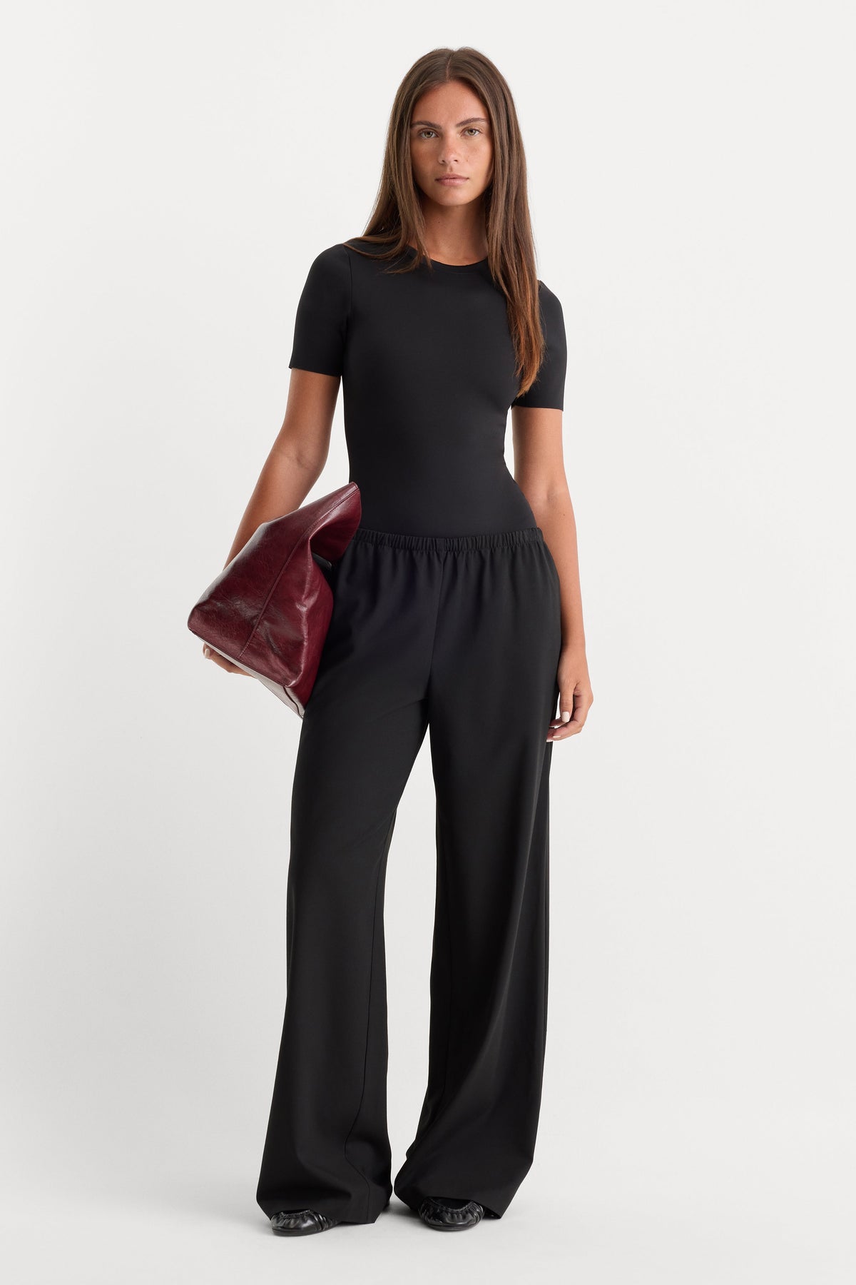 the Sculpting Modern Bodysuit in Black001
