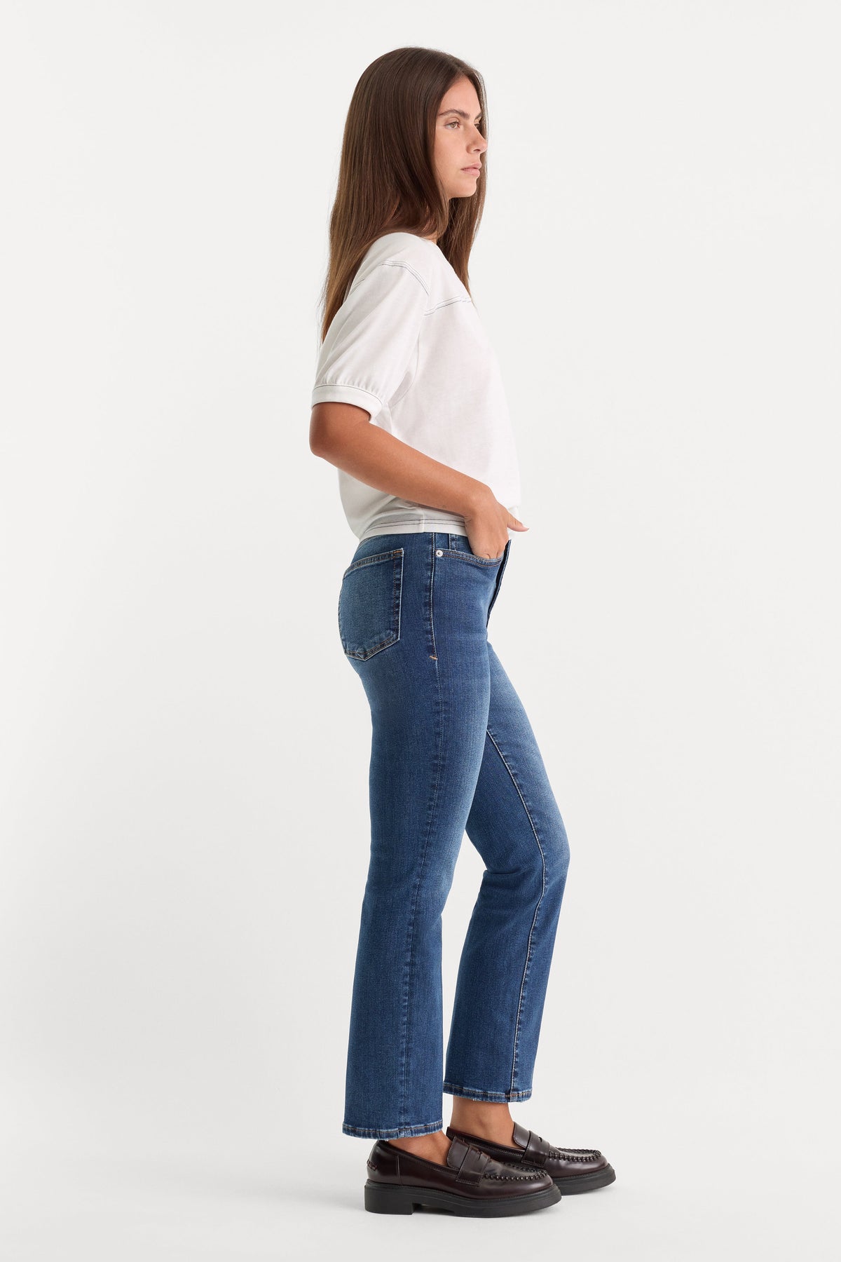 Always Fits Good Legs Long Straight Jeans in Indigo571