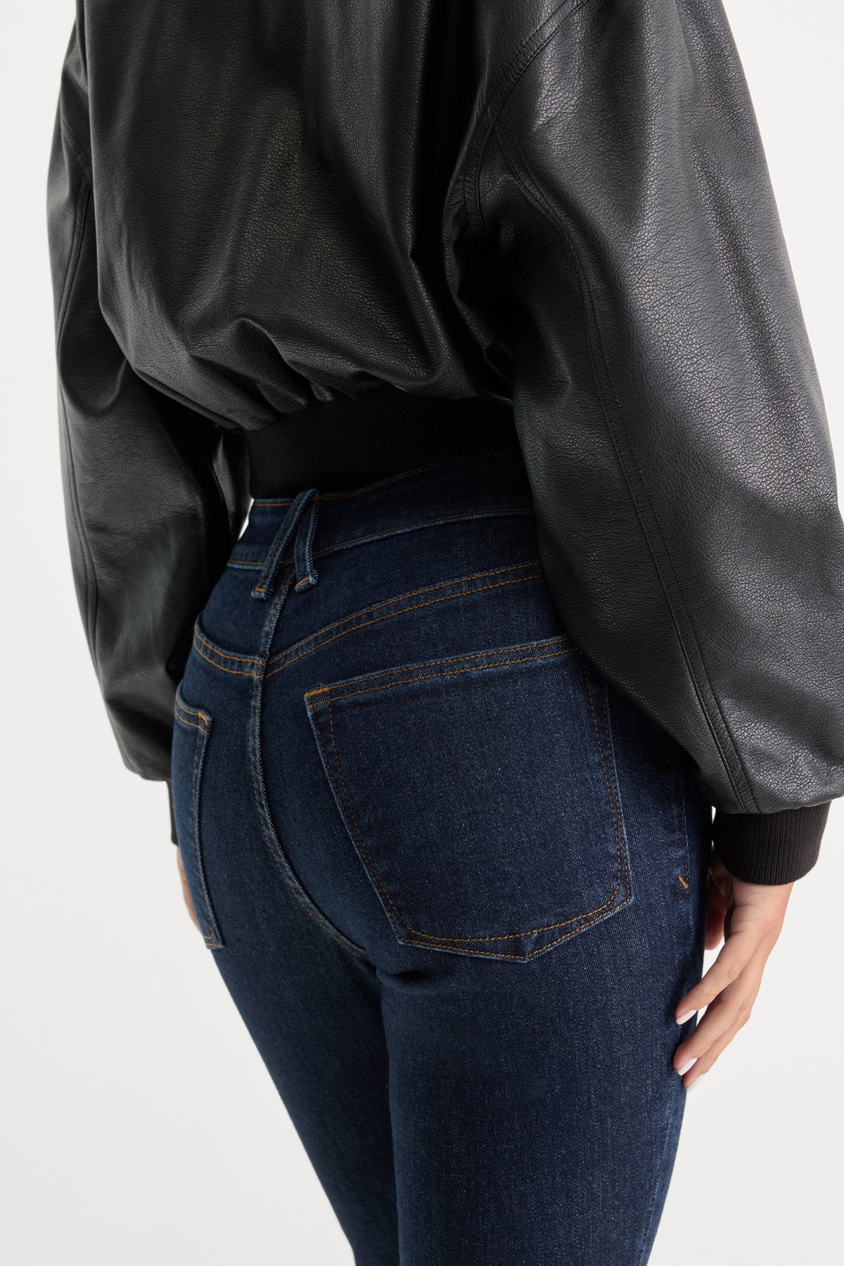 Good Legs Skinny Jeans in Indigo1153