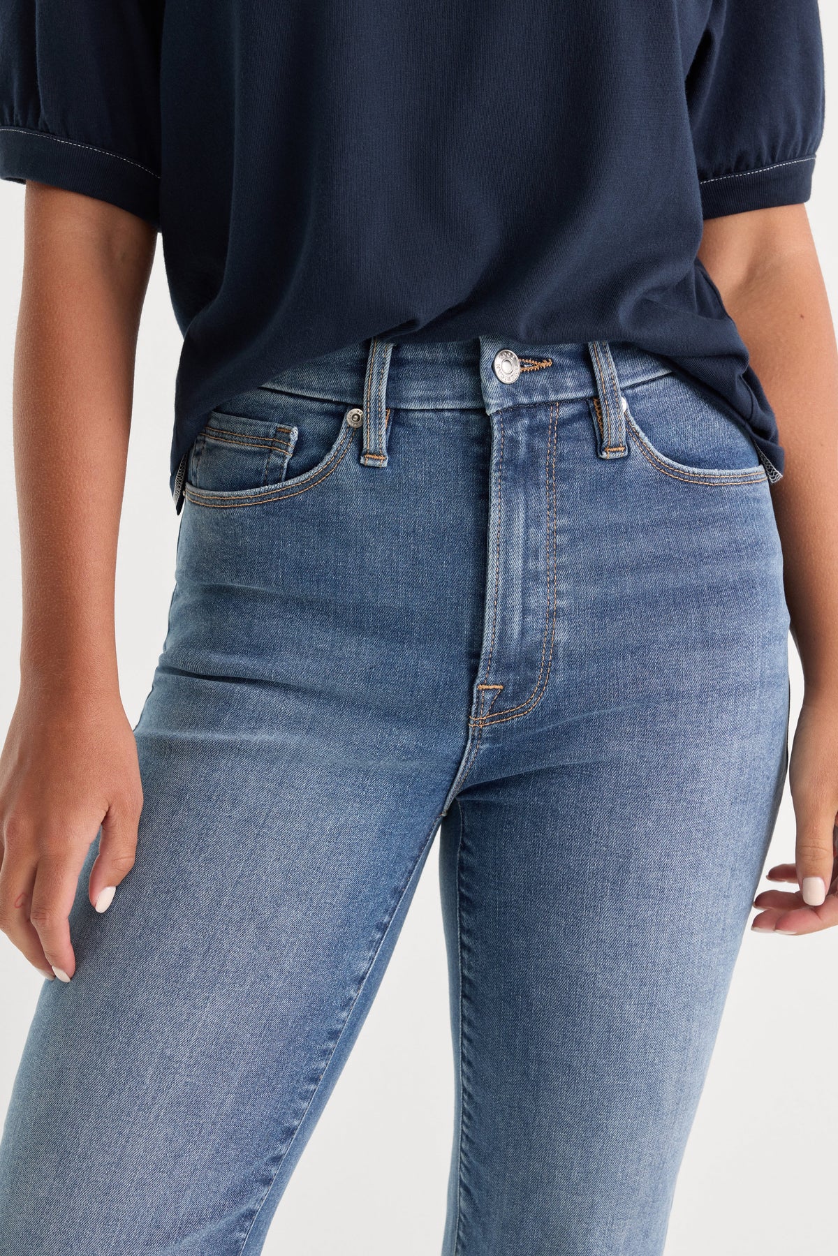 Always Fits Good Petite Straight Jeans in Indigo316