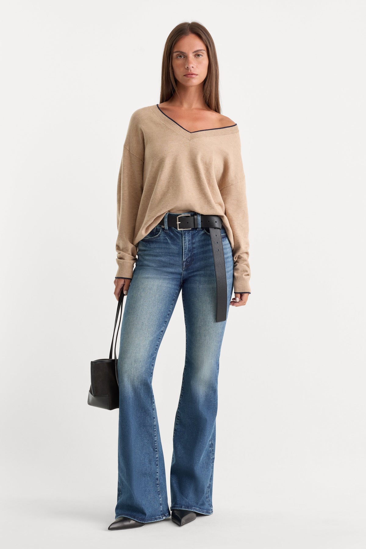 Always Fits Good Legs Flare Jeans in Indigo1071