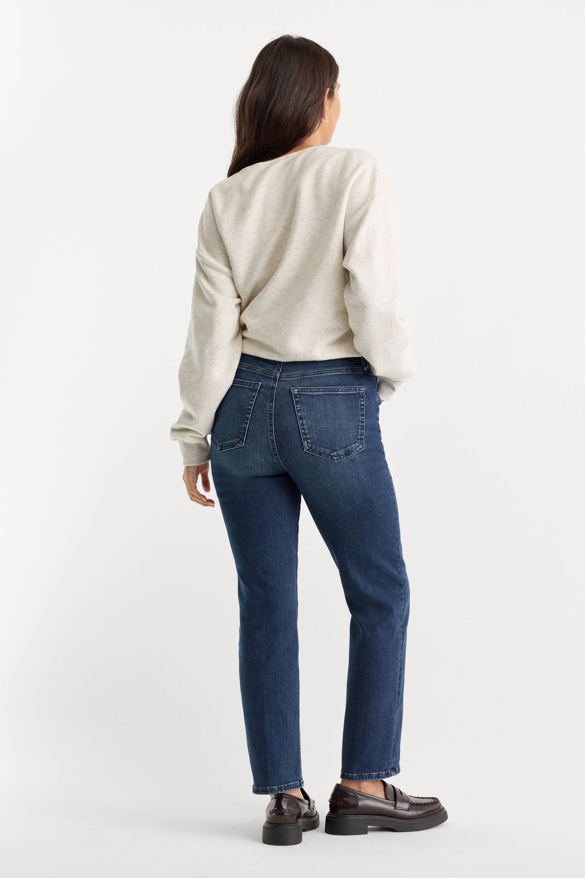 Always Fits Good Legs Straight Jeans in Indigo446