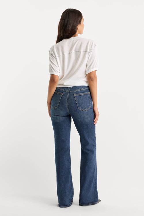 Always Fits Good Classic Bootcut Jeans in Indigo446