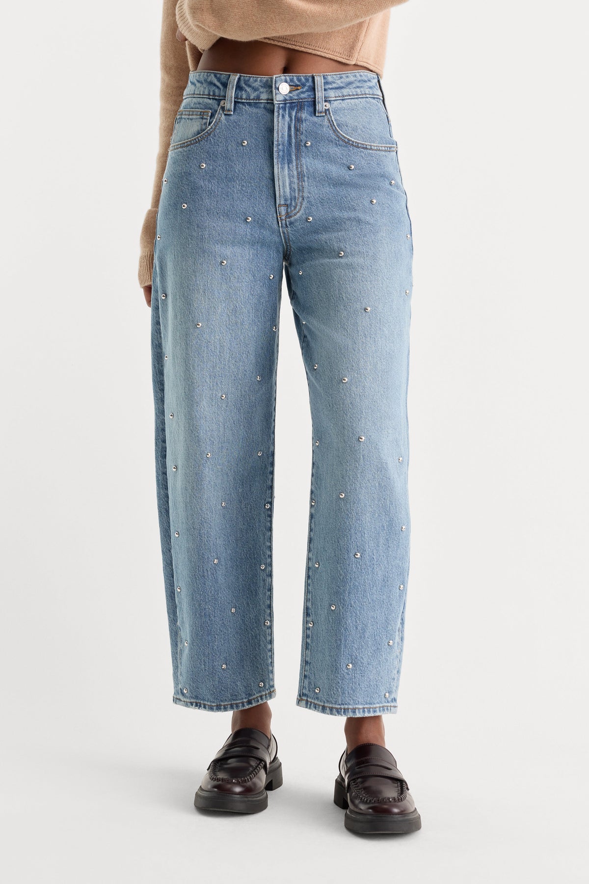 Studded Vintage Barrel Ankle Jeans in Zaner