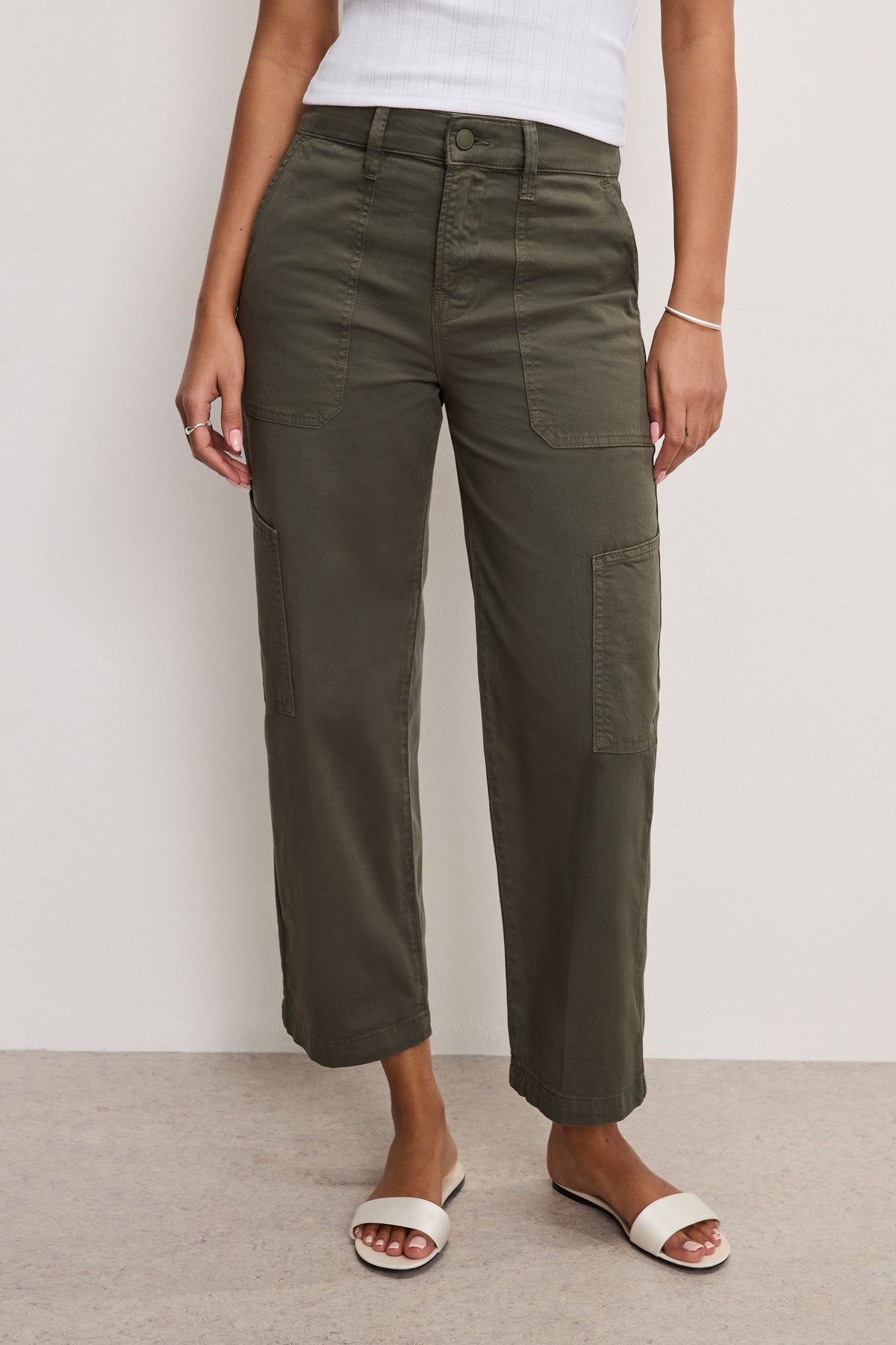 Cargo Cropped Twill Pants in Fatigue001