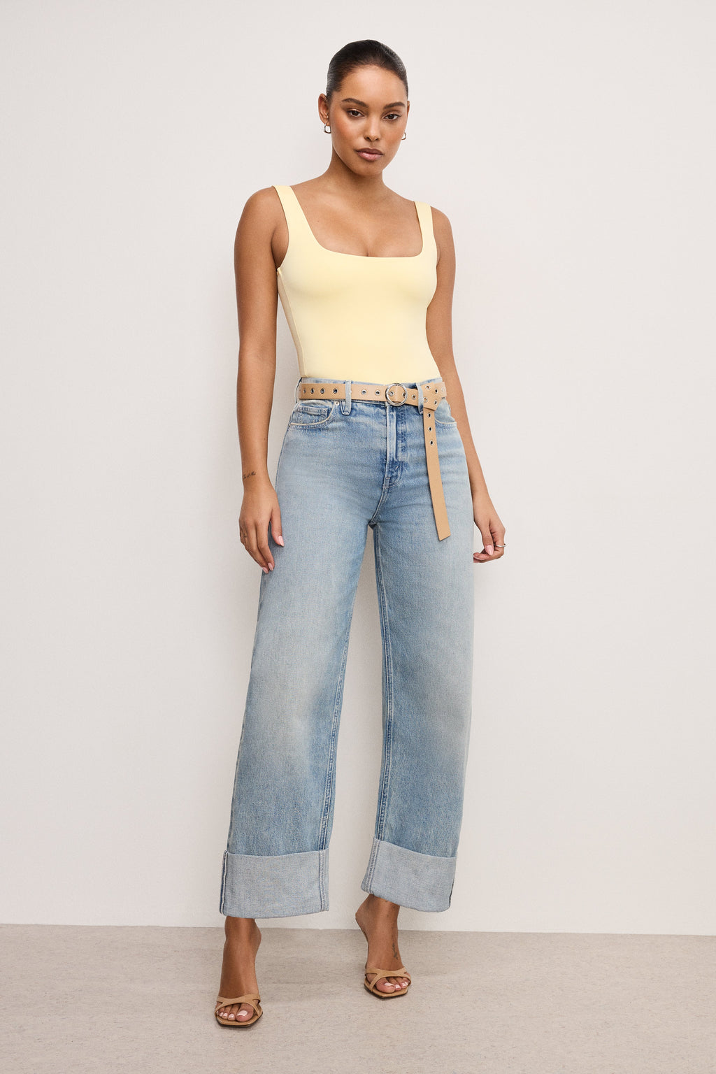 Skinny Eyelet Belt in Tan002