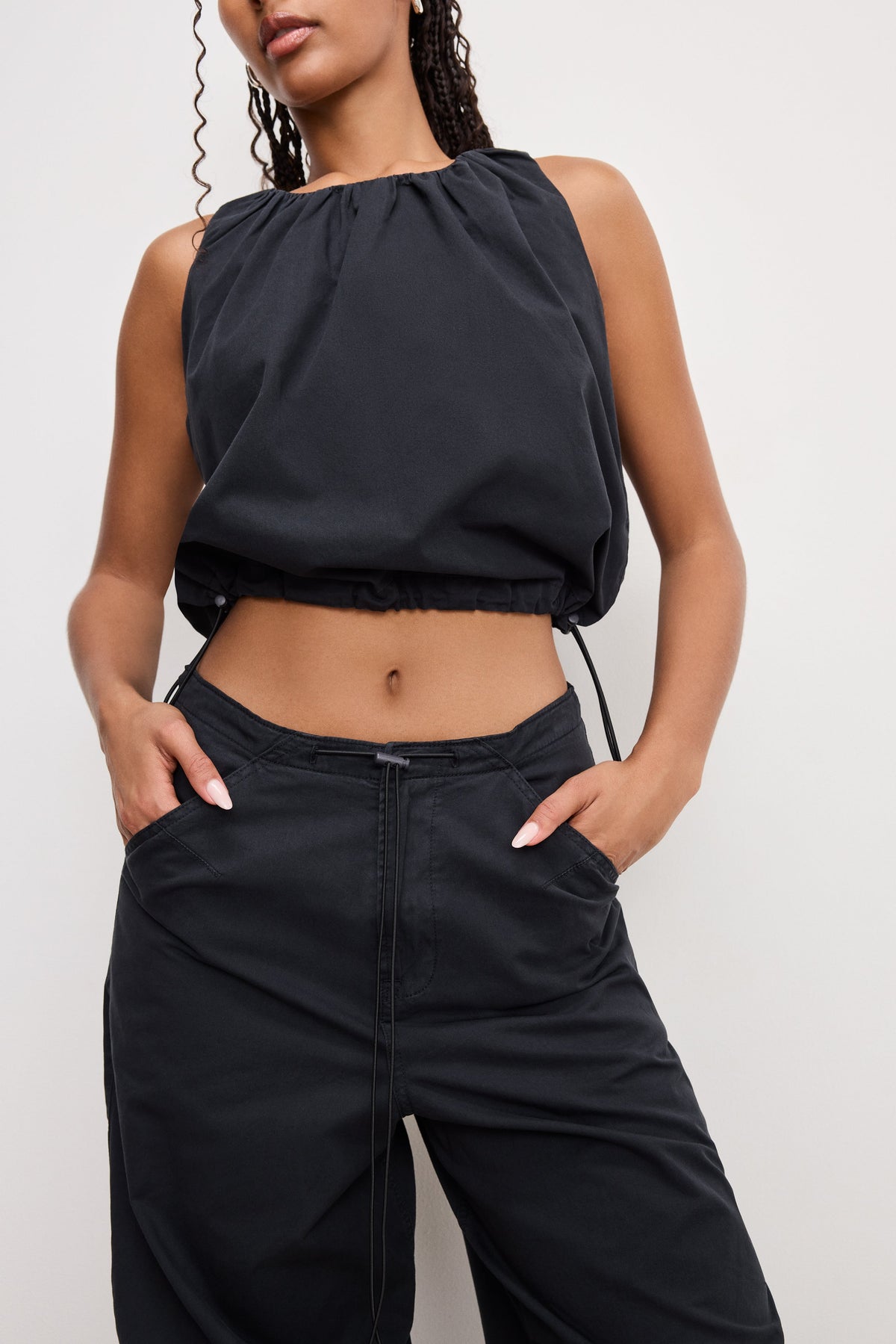 The Twill Parachute Pants in Black001