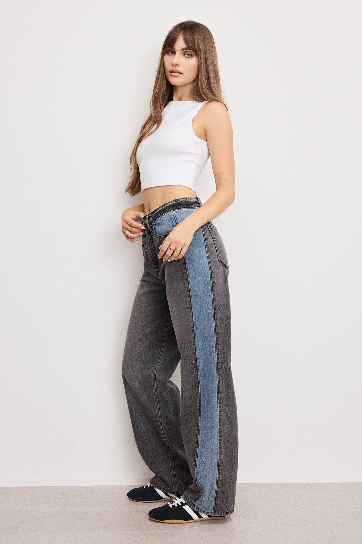 Good Low Rise Baggy Jeans in Indigo1000